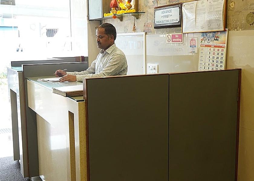 Maharashtra Mumbai Public Areas