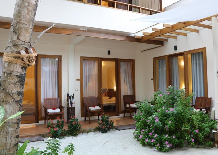 South Ari Atoll Hangnaameedhoo Interior entrance