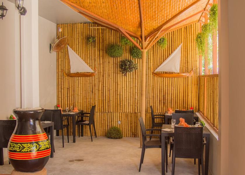 Kaafu Atoll Gulhi Dining