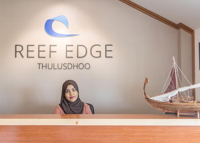 Kaafu Atoll Thulusdhoo Island Reception