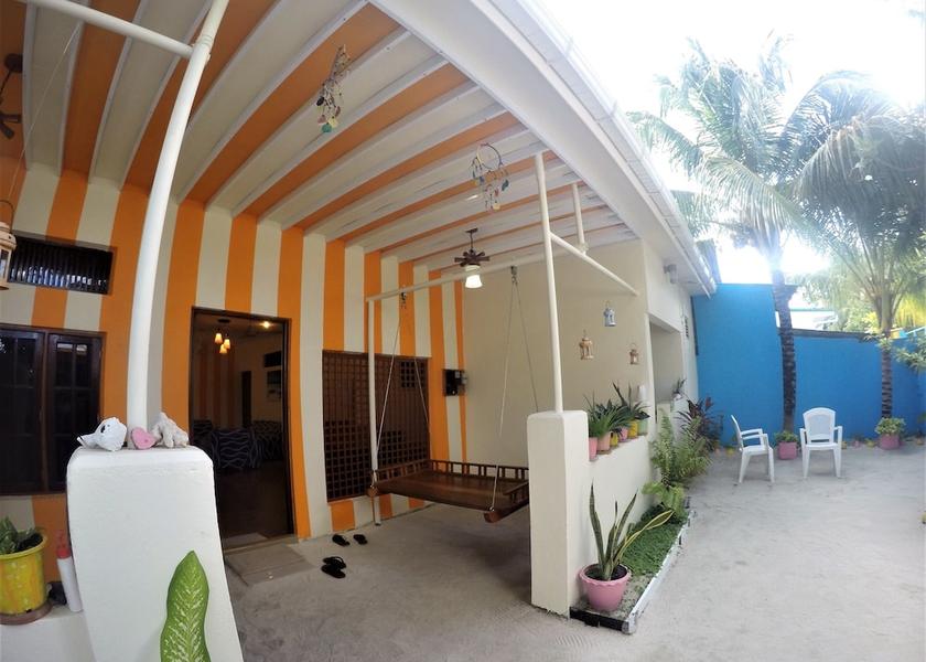 Kaafu Atoll Thulusdhoo Island Exterior Detail