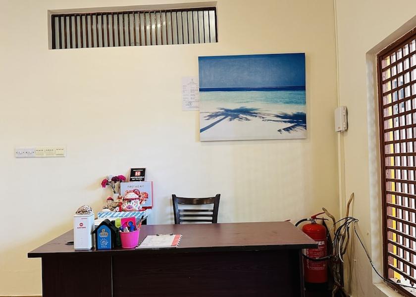 Kaafu Atoll Thulusdhoo Island Reception