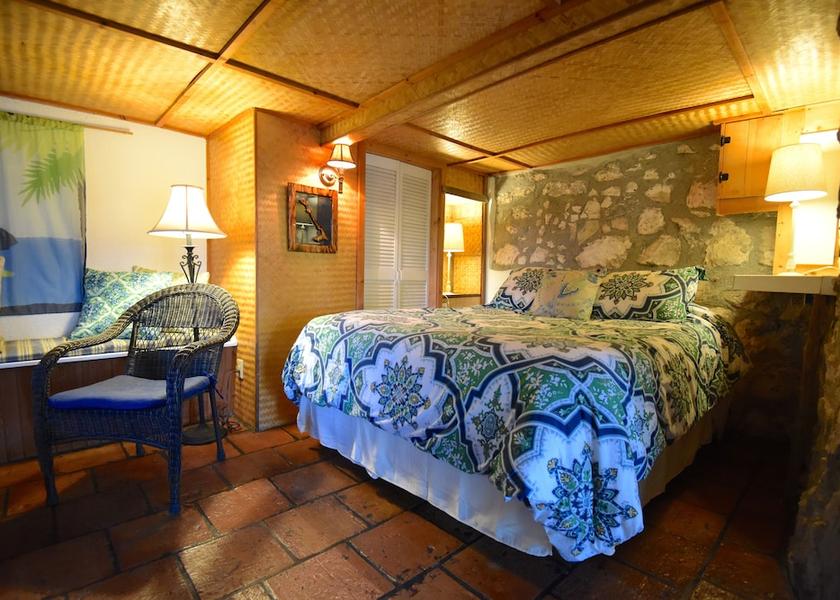 Cat Island Pigeon Cay Interior Entrance