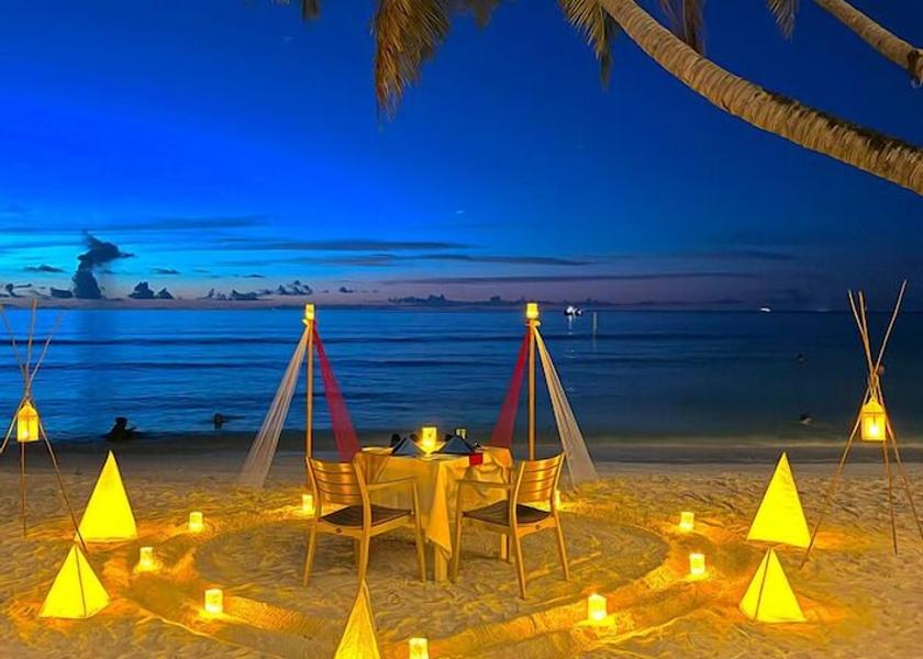 Kaafu Atoll Maafushi Couples dining