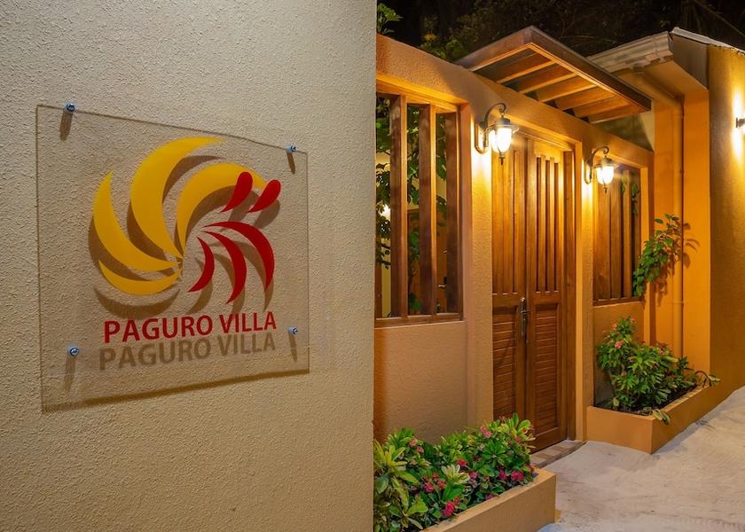 North Ari Atoll Ukulhas Entrance