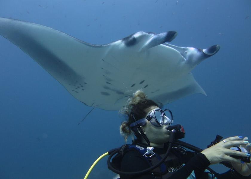 MV Fuvahmulah Exterior Detail