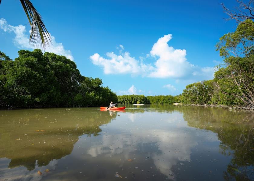 Kaafu Atoll Huraa Kayaking