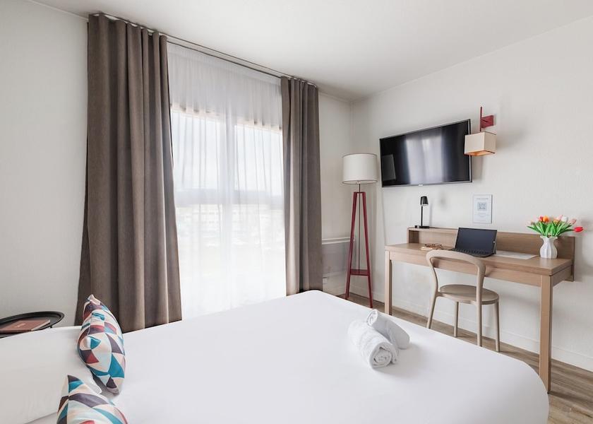Auvergne-Rhône-Alpes Lyon Room