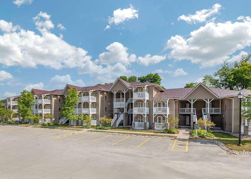 Ontario Oro-Medonte Exterior Detail