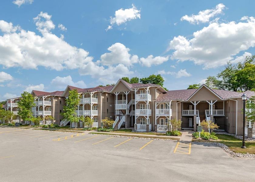 Ontario Oro-Medonte Exterior Detail