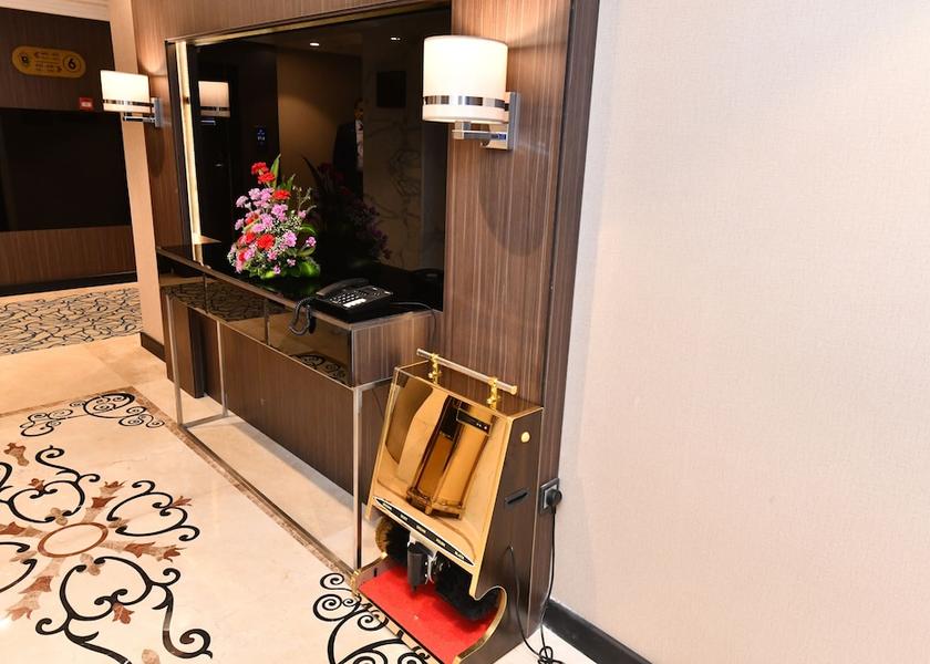  Jeddah Interior Entrance