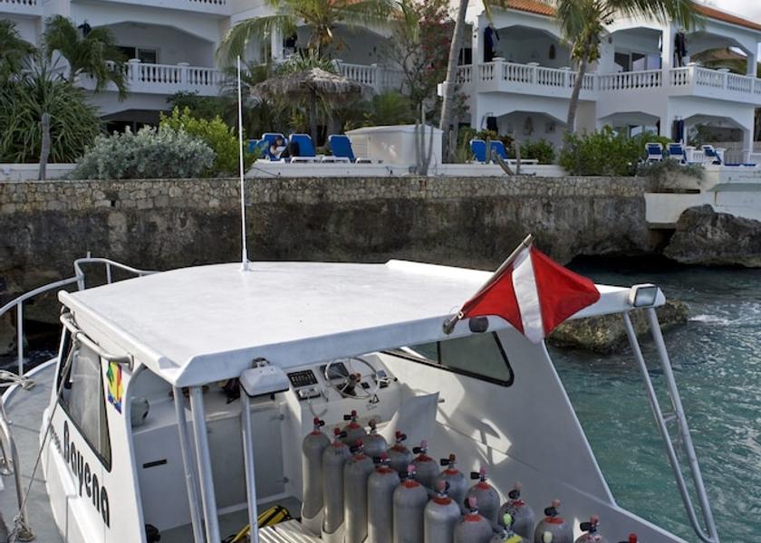  Kralendijk Sports Bar