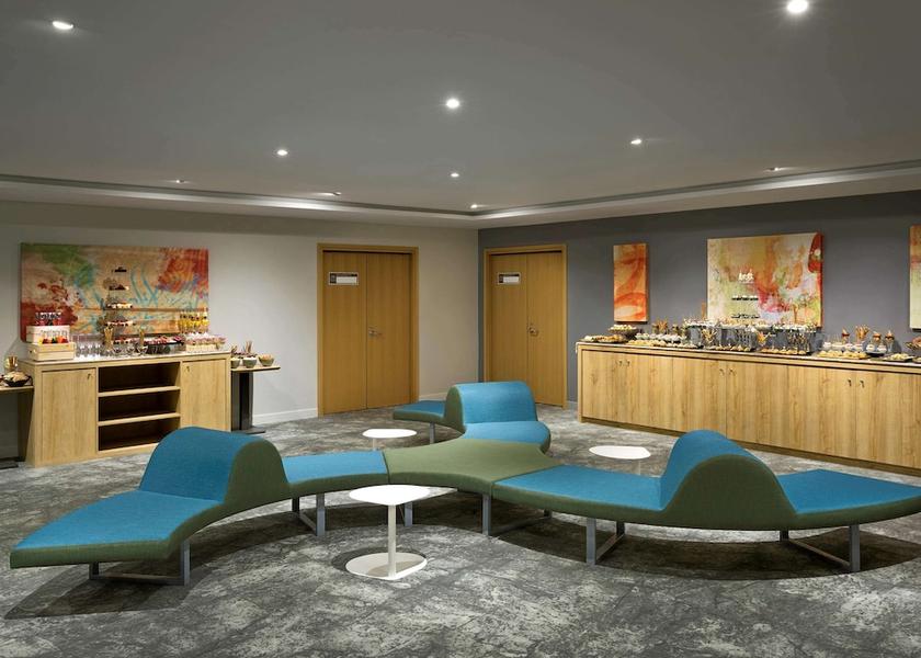  Jeddah Meeting Room
