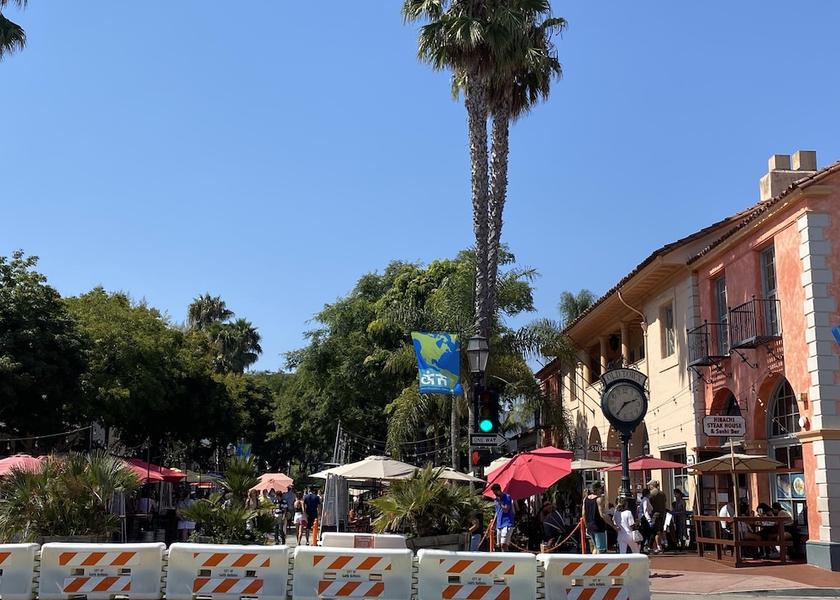 California Santa Barbara Shopping mall