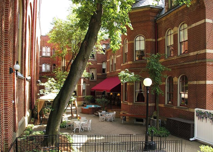 Pennsylvania Pittsburgh Terrace/patio