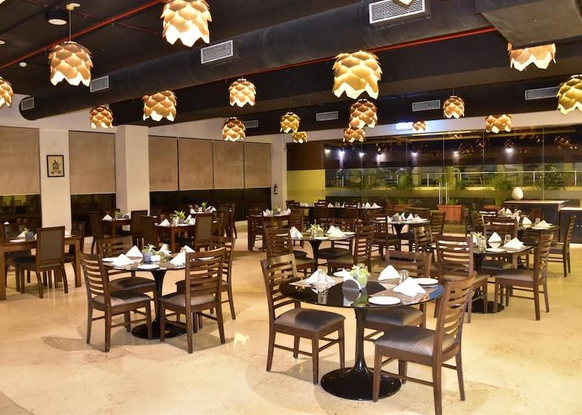 Maharashtra Vadgaon Food & Dining
