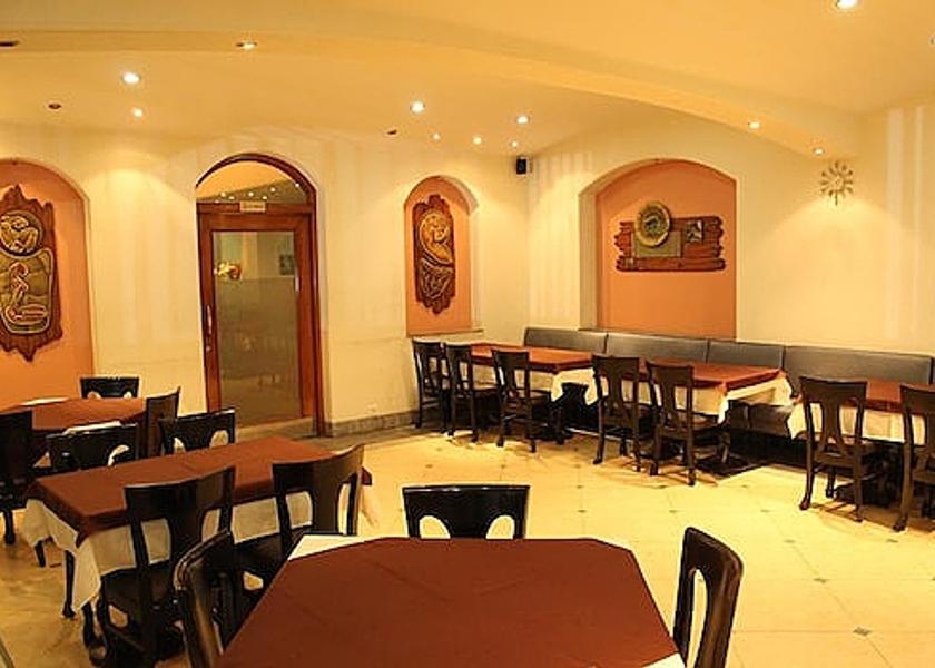 Maharashtra Mumbai Food & Dining