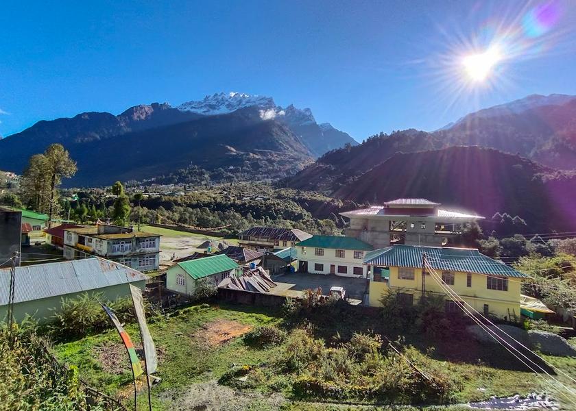 Sikkim Lachung Hotel View