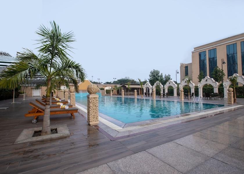 Uttar Pradesh Ghaziabad Outdoor pool