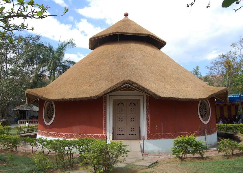Karnataka Hampi Hotel Exterior