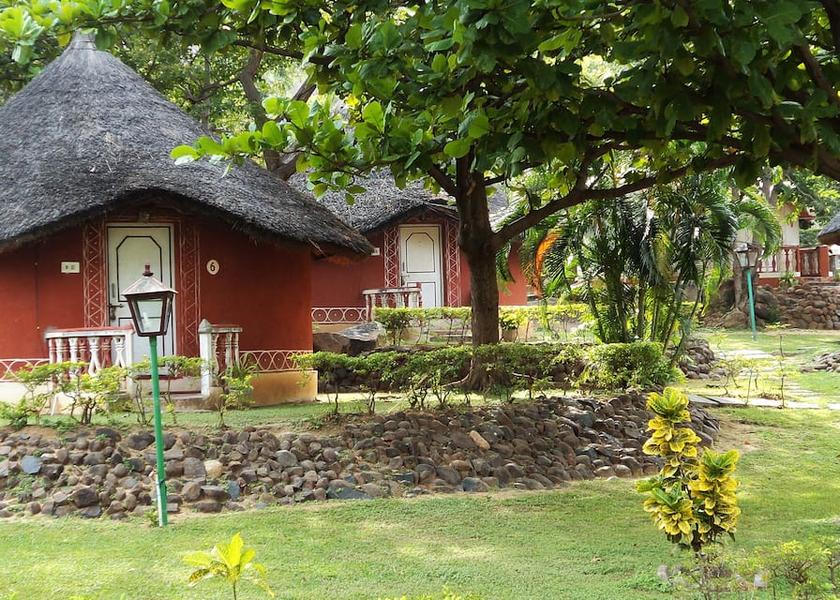 Karnataka Hampi Hotel Exterior