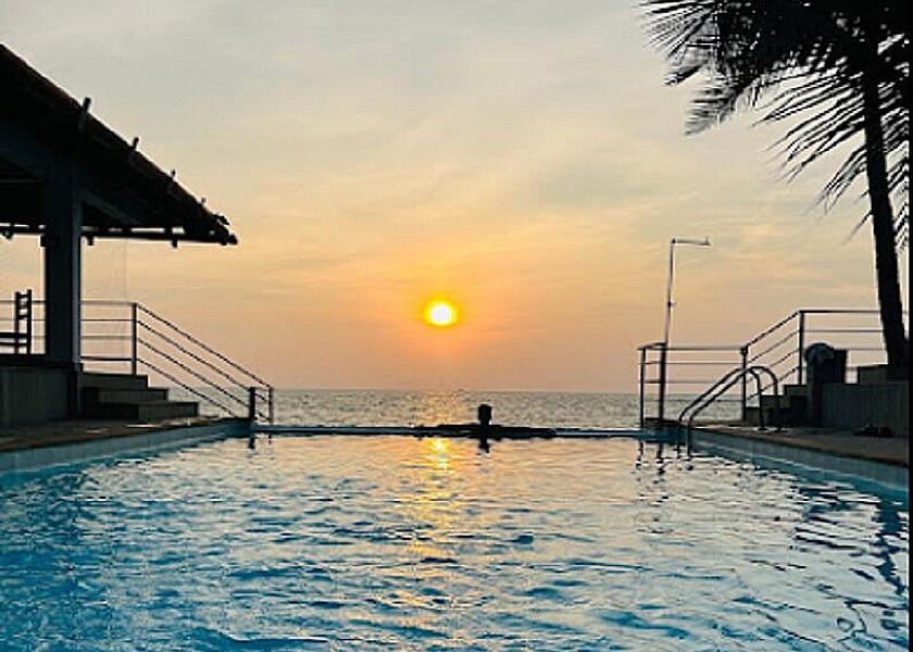 Kerala Kochi Pool