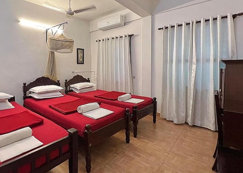 Kerala Kochi AC Luxury Triple Room