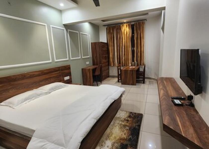 Uttarakhand Pithoragarh Luxury Room