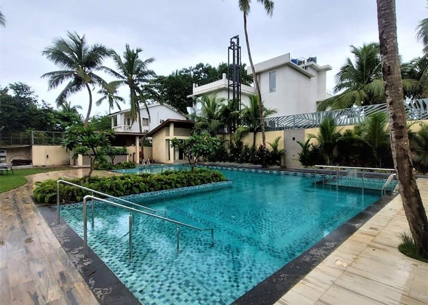 Goa Candolim Pool
