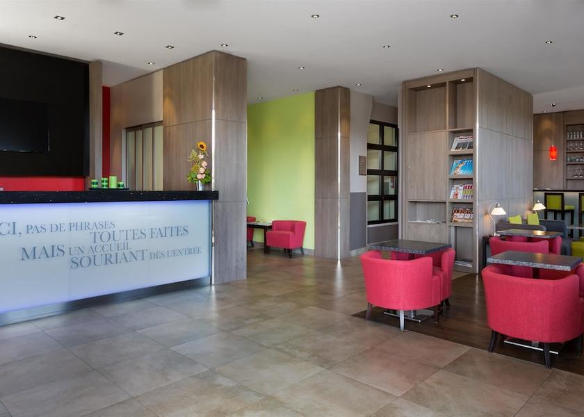 Ile-de-France Puteaux Lobby