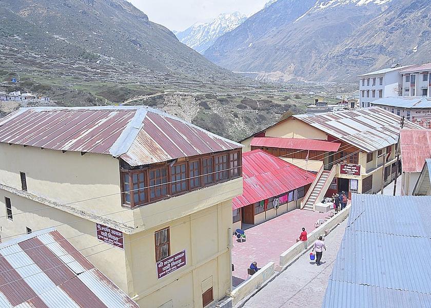 Uttarakhand Badrinath Hotel Exterior