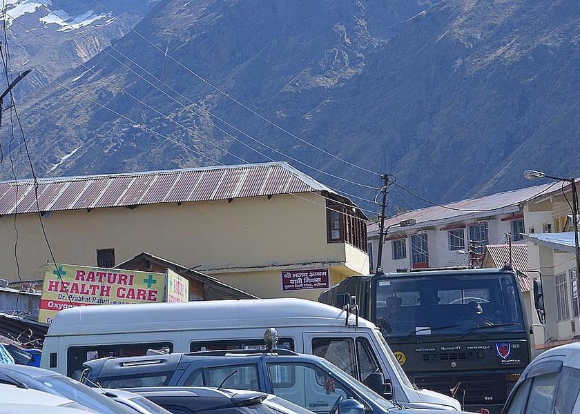 Uttarakhand Badrinath Exterior Detail