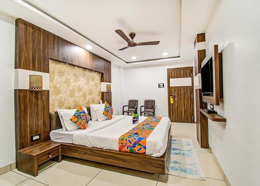 Madhya Pradesh Indore Room