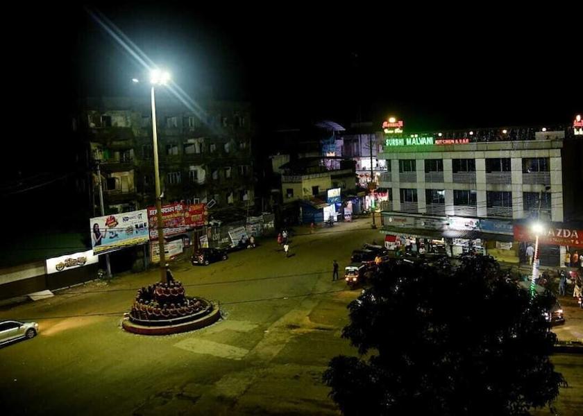 Maharashtra Dahanu Front of property - evening/night