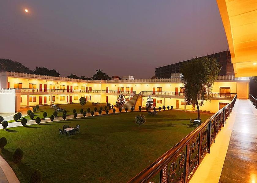 Haryana Gurugram Hotel Exterior