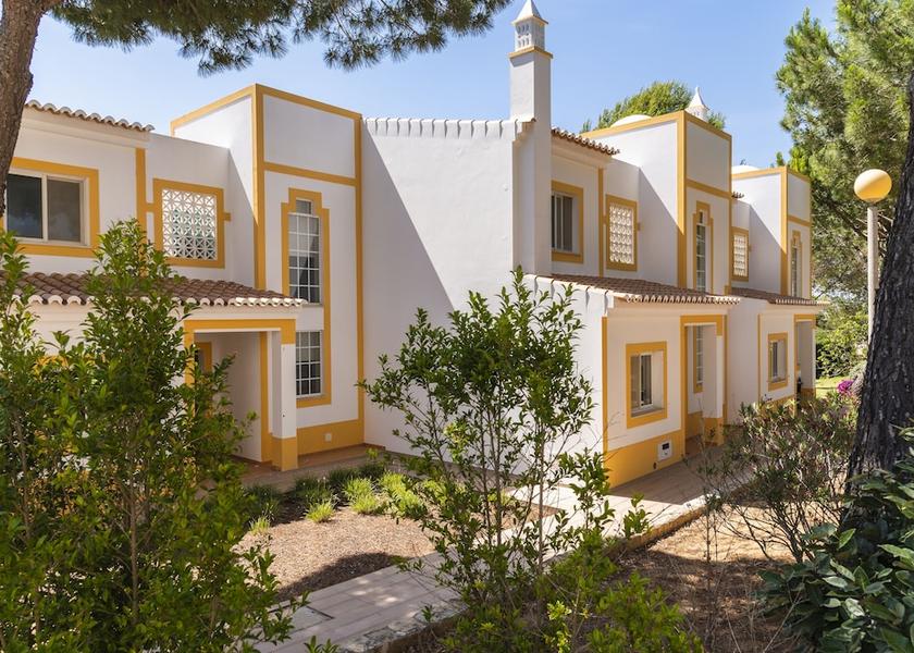 Faro Lagoa Exterior Detail