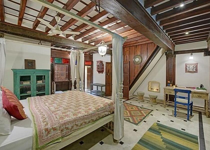 Gujarat Ahmedabad Deluxe Studio Suite