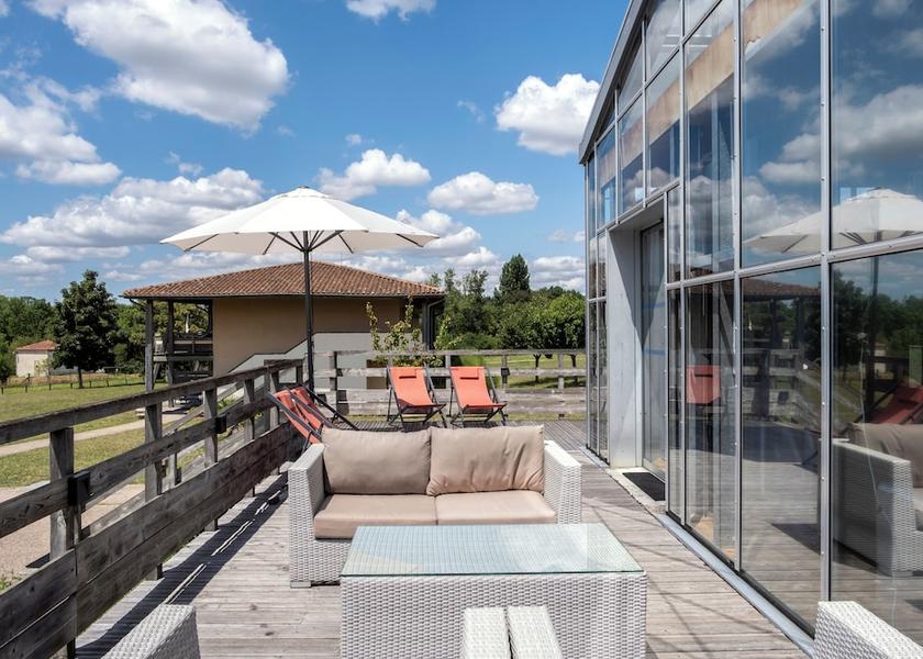 Nouvelle-Aquitaine Jonzac Terrace/patio