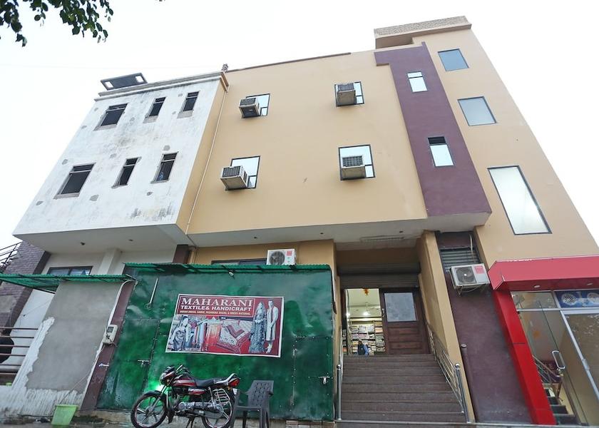 Uttar Pradesh Agra Front of property