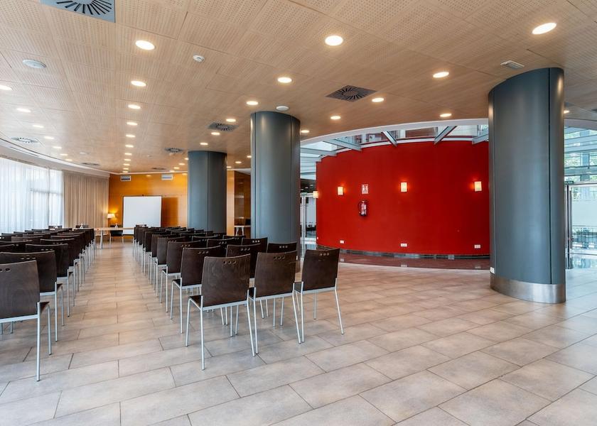 Catalonia Vila-Seca Business center