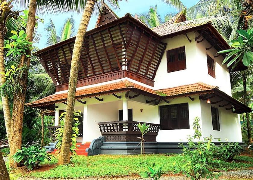 Kerala Thattekad Hotel Exterior