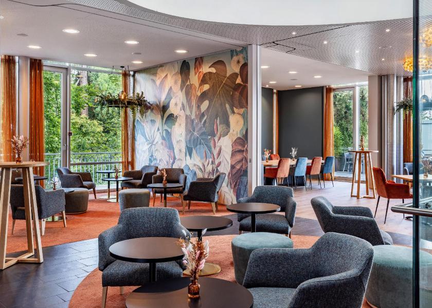 Canton of Zurich Thalwil lobby