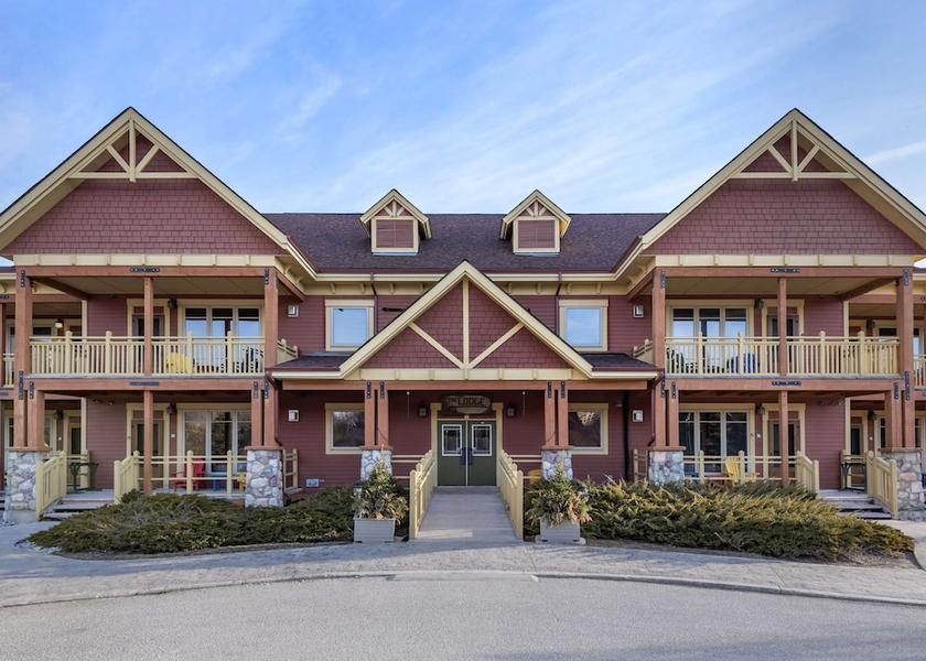 Ontario Blue Mountains Lobby