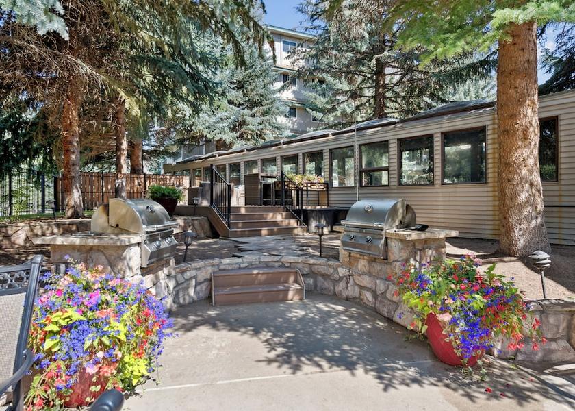 Colorado Avon BBQ/picnic area
