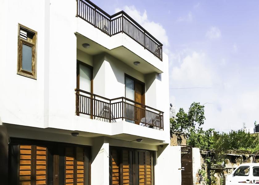 Delhi Delhi Exterior Detail
