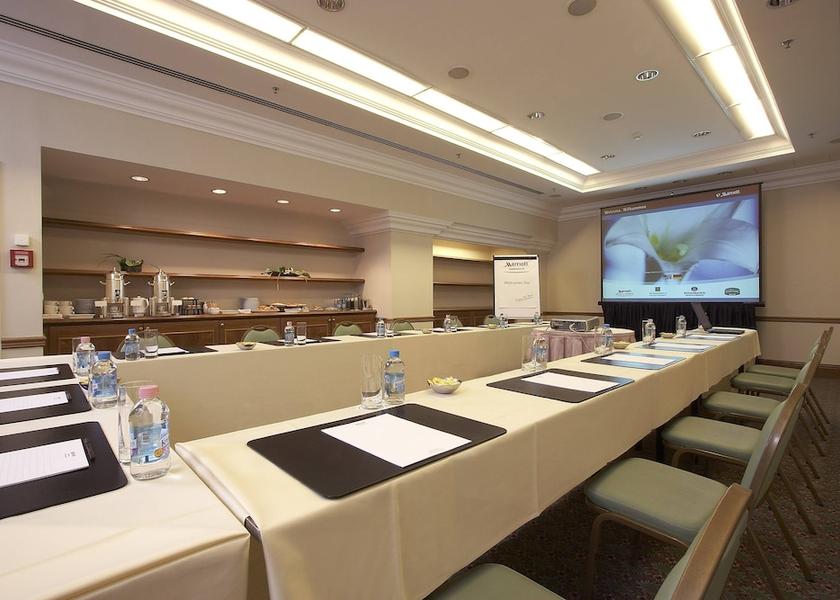  Budapest Meeting Room