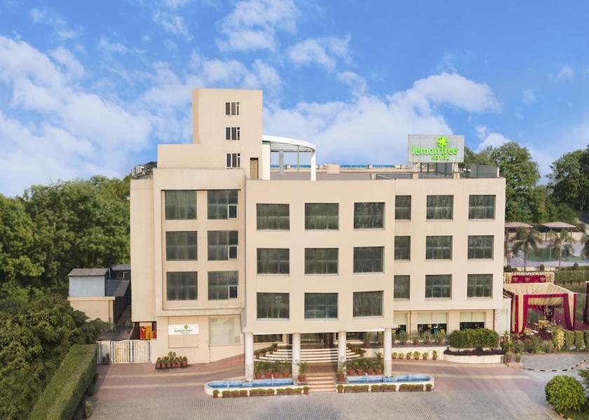 Himachal Pradesh Baddi Front of property