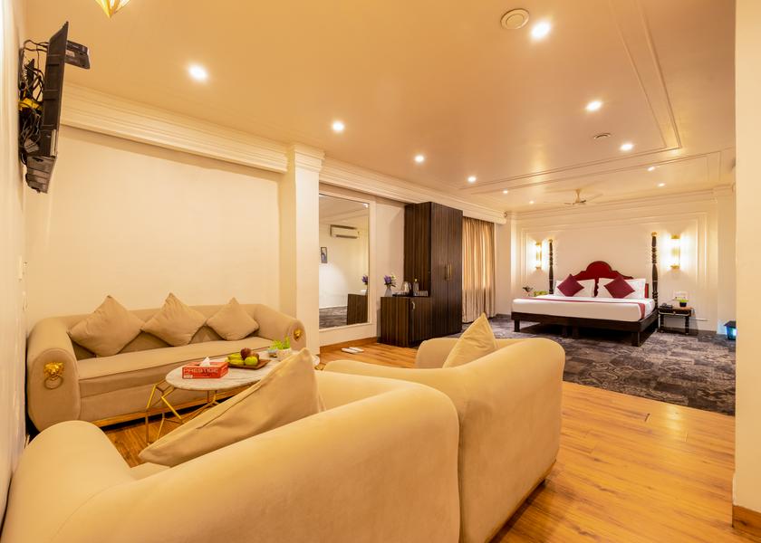 Delhi Delhi Suite Room with Living Area