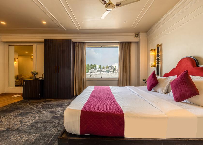 Delhi Delhi Suite Room with Living Area