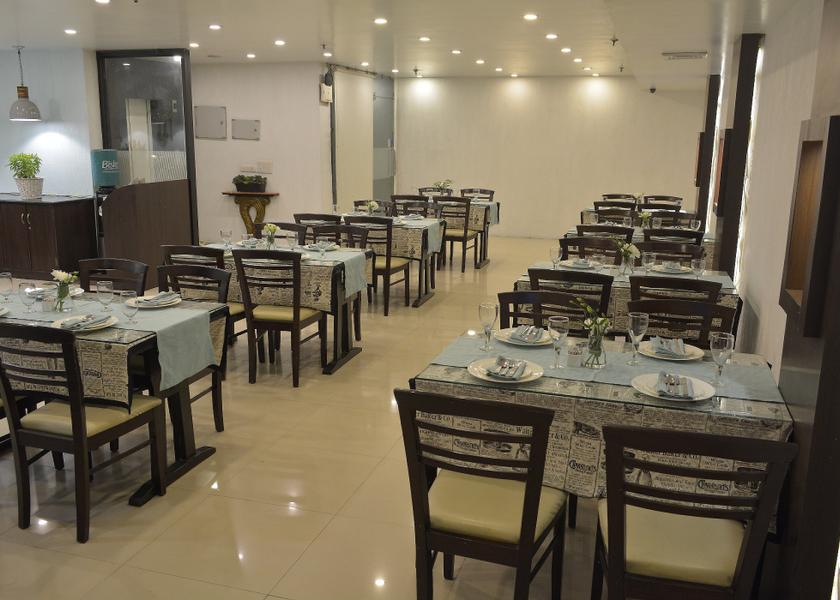 Delhi Delhi Food & Dining